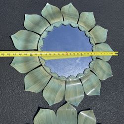 Metal Flower Shape Mirrors 