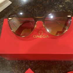 Woman’s Omega Sunglasses