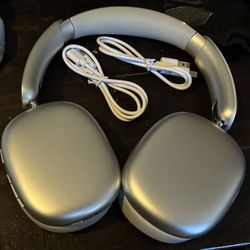 Silver Luxury noise cancelling Bluetooth headphones