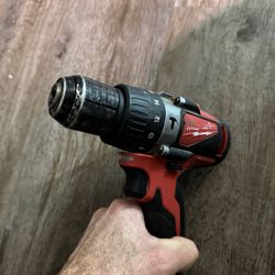 Milwaukee Fuel M18 Hammer Drill