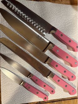 Pink kitchen knives
