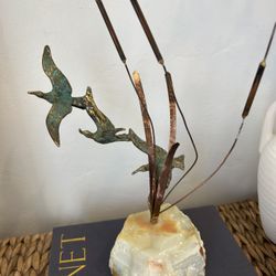 Vintage Mcm 70s CURTIS JERE Bird In Flight Sculpture Onyx Base Signed Cattails 