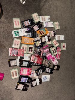 Huge nail lot