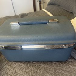 Vintage Makeup Cases And Suitcases