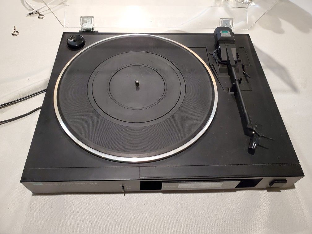 Sansui P-D11 Vintage Turntable