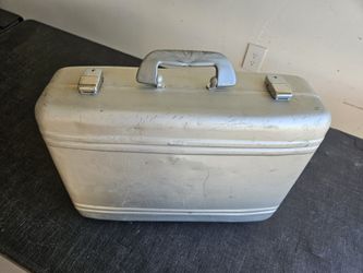 Gun Case Aluminum Lockable With Key