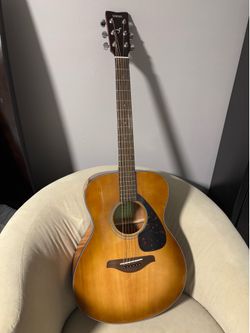 Yamaha Acoustic Guitar