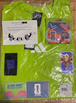 adidas FIFA World Cup 2026 Volunteer Soccer Shirt Green Size M + items