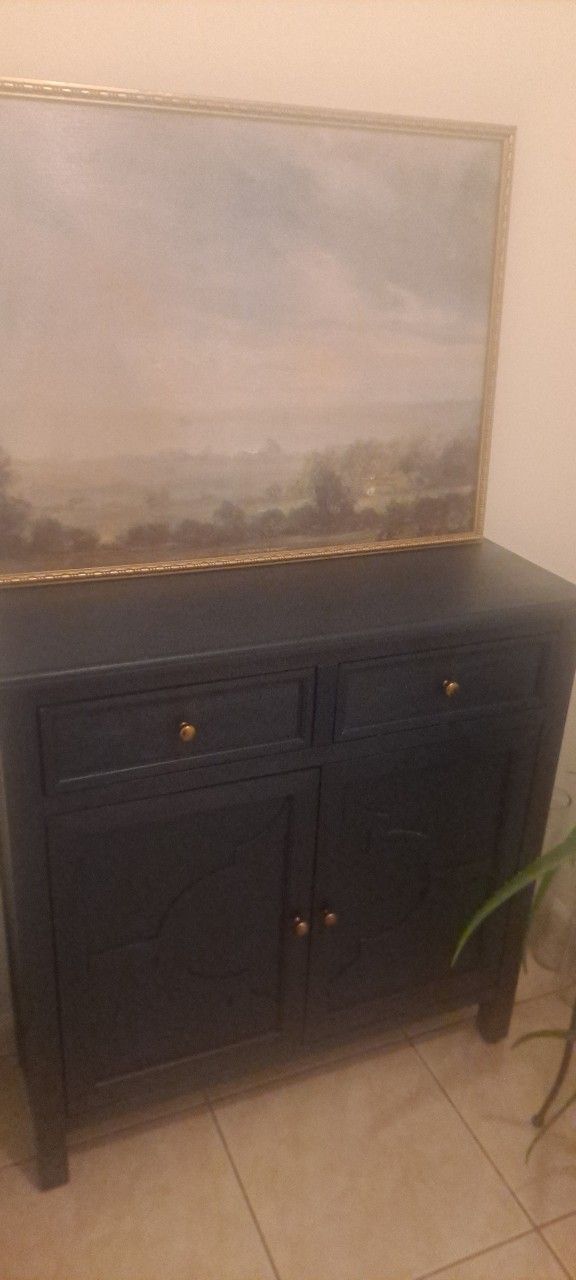 Picture And Entry Way Dresser