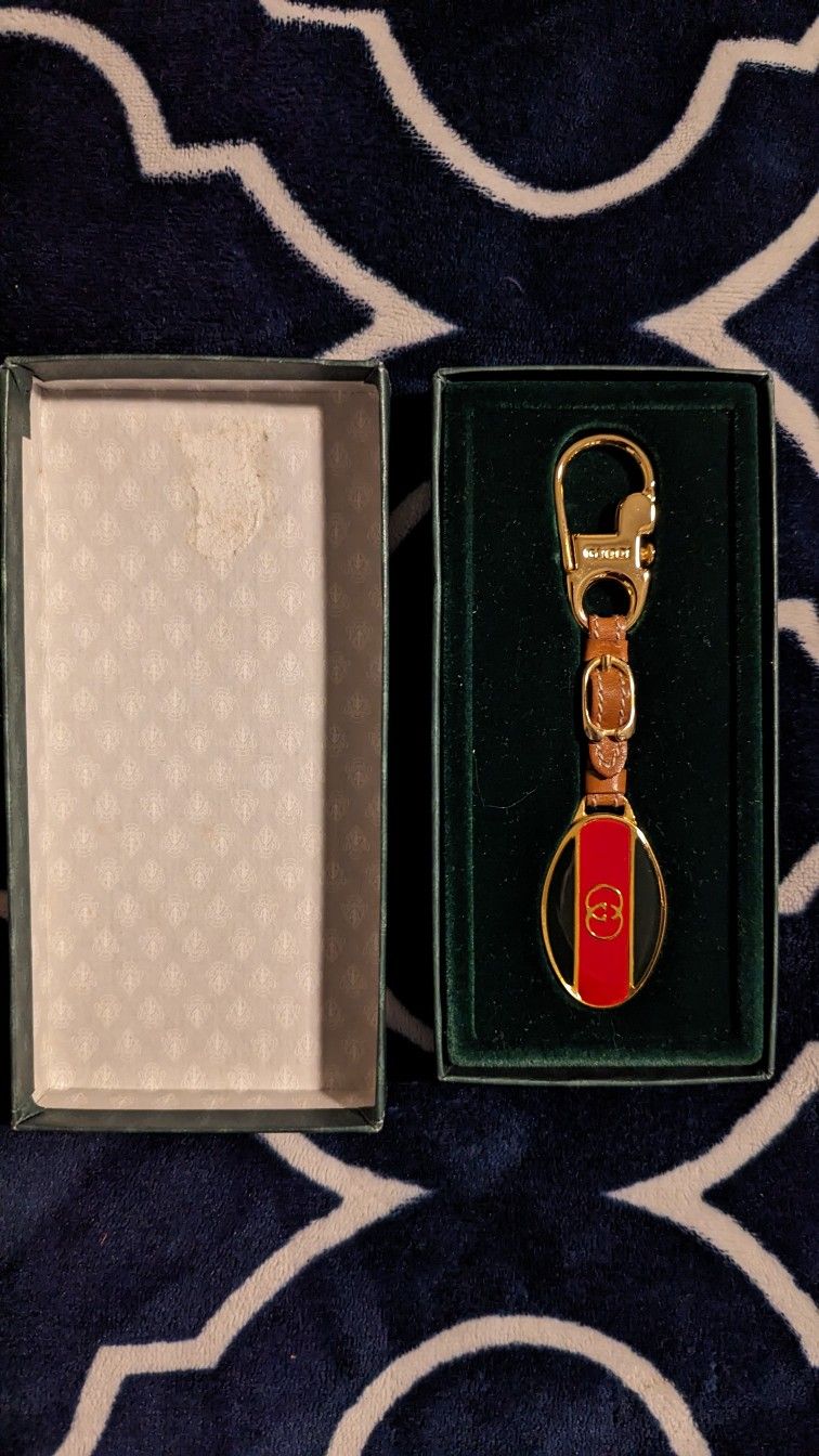 Vintage Gold Plated Gucci Keychain -leather clasp