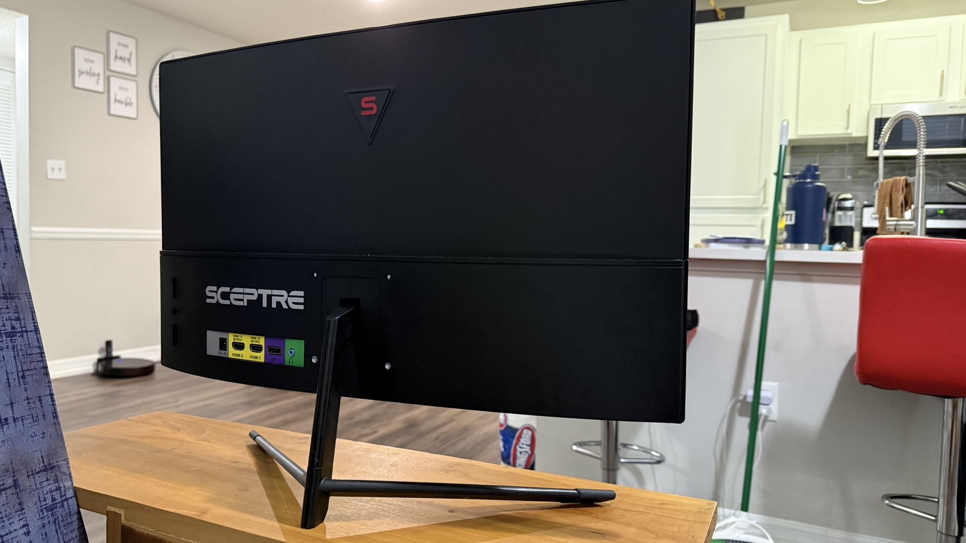 Monitor 24’