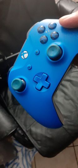 Xbox One Blue Controller Almos Brand New Never Used