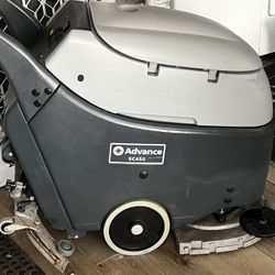 Advance SC450 Floor Scrubber In Great Condition