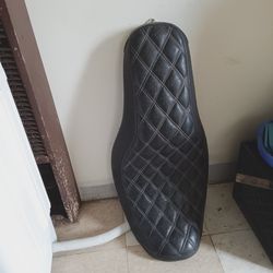 Harley  parts (T bars & seat)