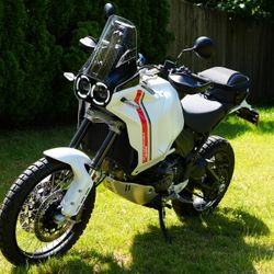 Ducati Desert X