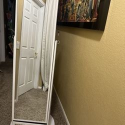 Mirrored Jewelry Cabinet 360 Spin With Lock And Key Led Lights Like New 