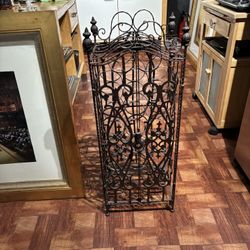 Wrought Iron Wine Rack (20 Bottles)