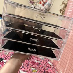 Make Up Organizers 