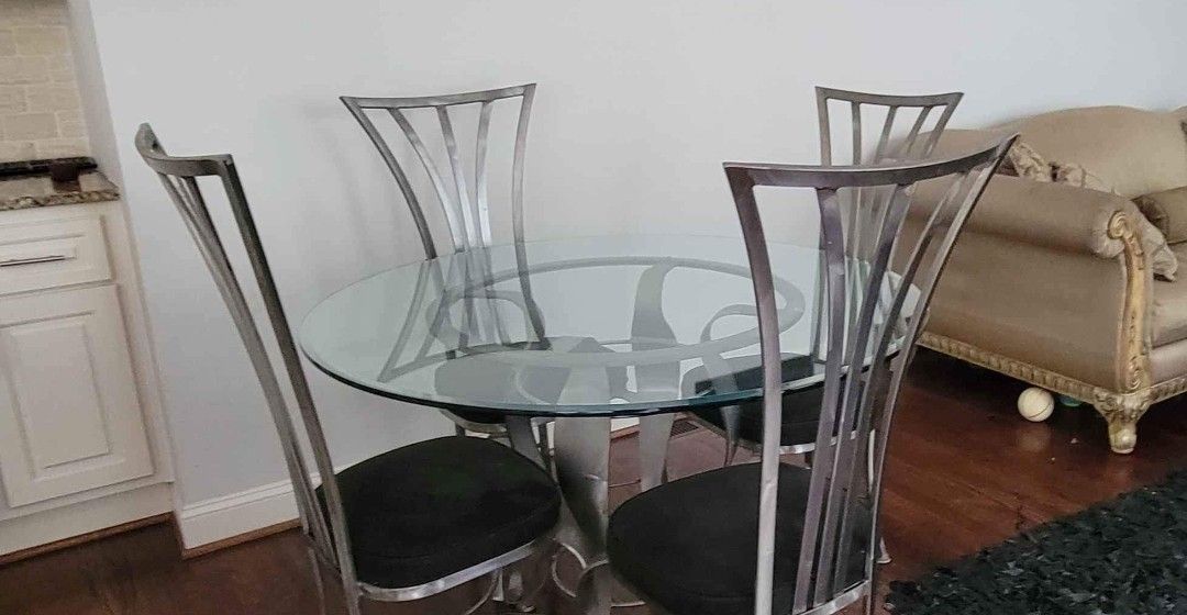 Breakfast table and chairs