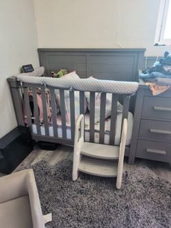 Baby crib