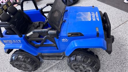 Kobalt ride on Jeep 40v with charger