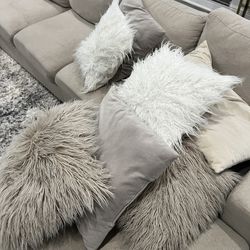 Decorative Pillow Couch 