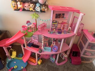 Barbie dream house
