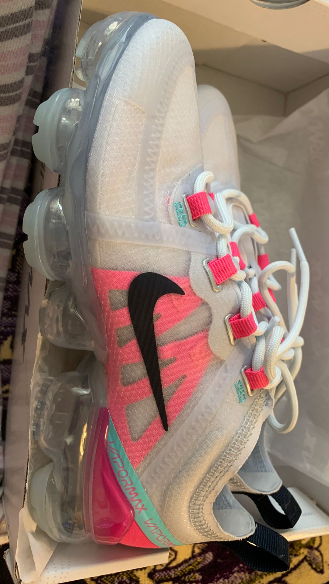 Nike Vapormax Women’s Pink & Grey PICK UP ONLY