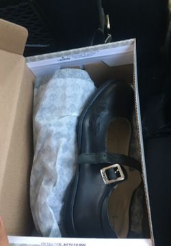 School shoes size 1.5 for a girl