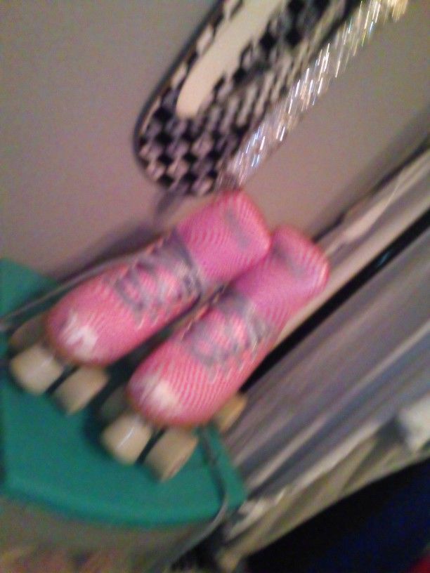 Roller Skates 