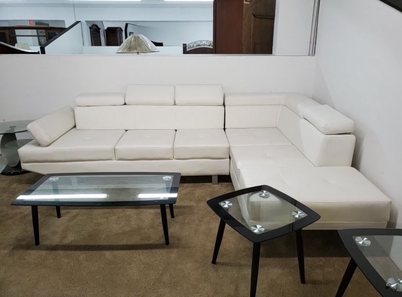 SECTIONAL WHITE