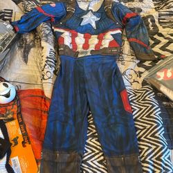 Kids Captain America Halloween costume size small probably like a 3–4