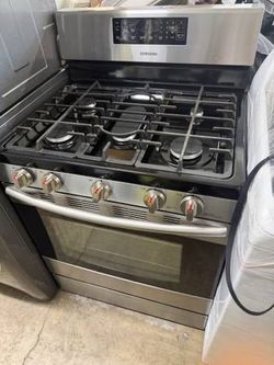Samsung 30” gas range  stainless steel convection oven