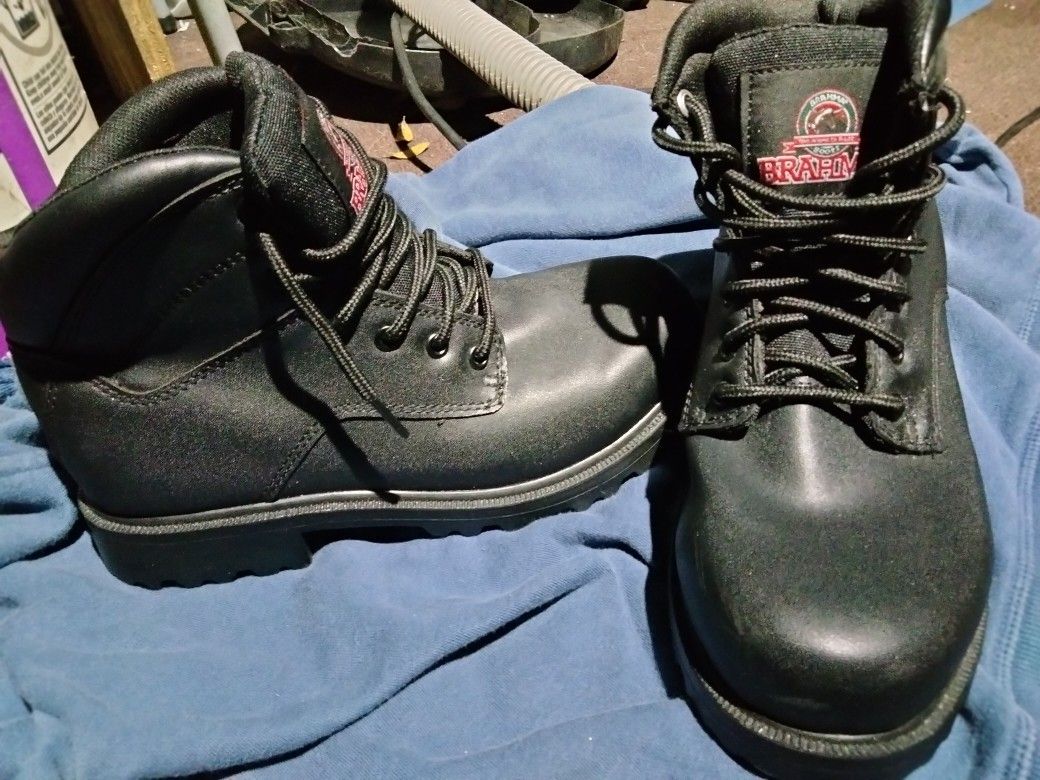 Black Brahma Size 7W Men
