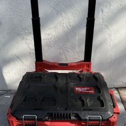 Milwaukee Packout Rolling Tool Box 