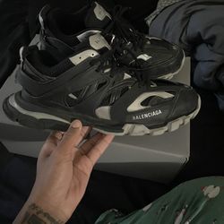balenciaga track
