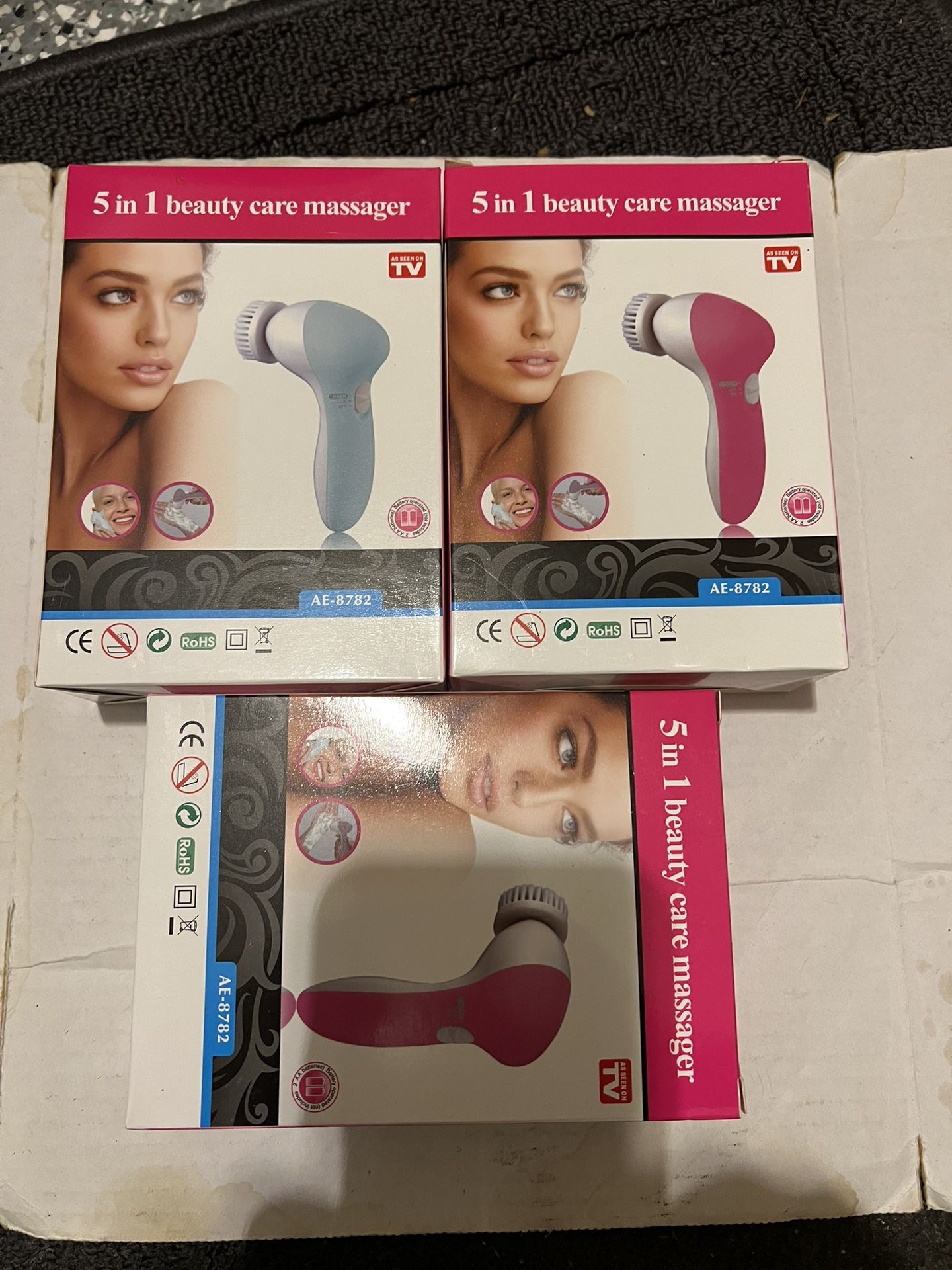 (3) 5 in 1 Facial Cleanser