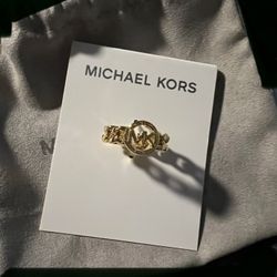 New MK ring Size 8