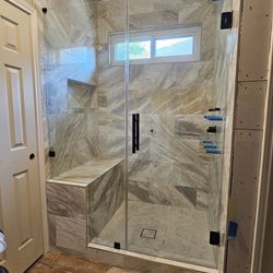 Frameless Shower Door #SeamlessShowerDoor 