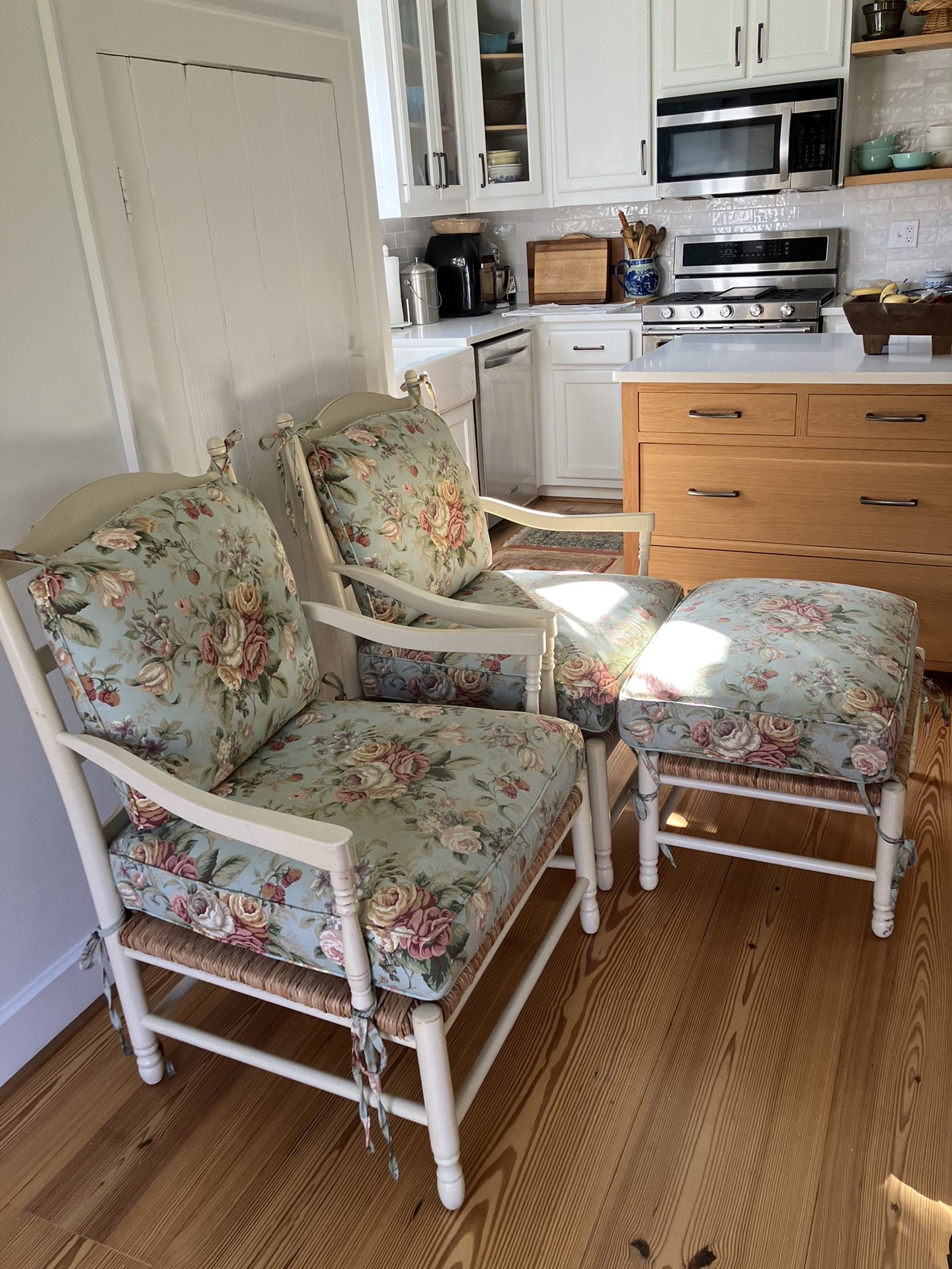 Ethan Allen Wooden Chairs And Ottoman
