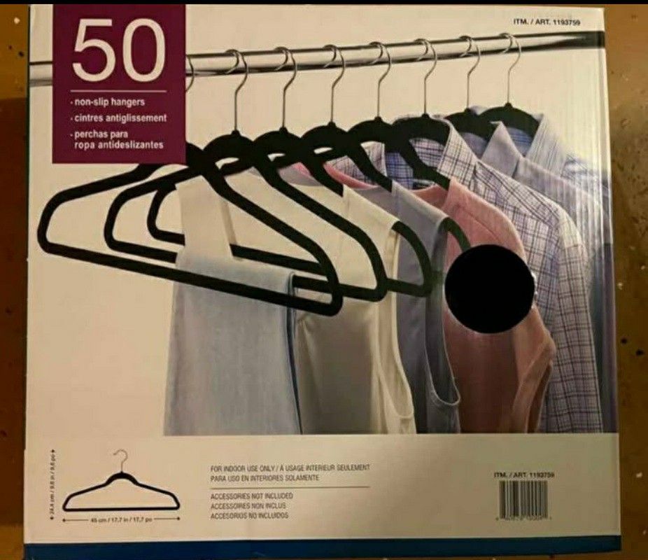 Pickup From LebanonTN 37087.Brand New 50pieces Black Velvet non slip Hangers With Box packing