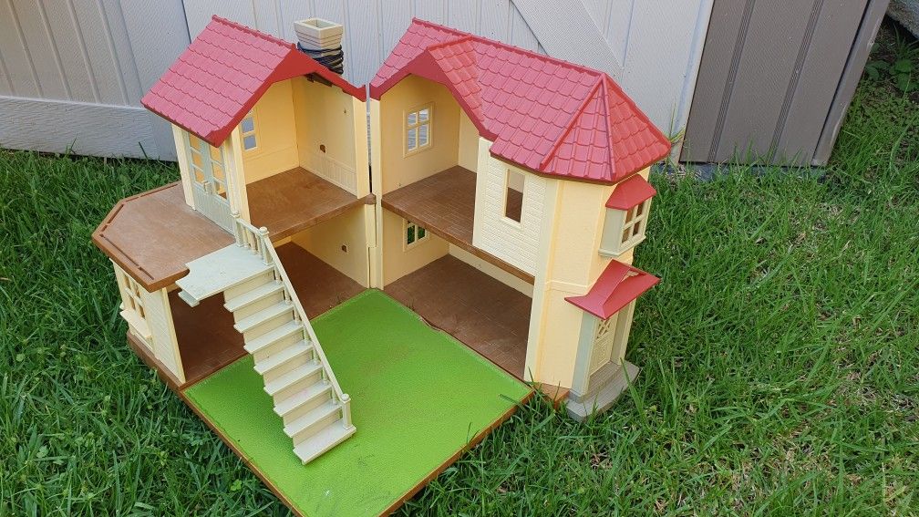 Calico Critters Luxury Townhouse With Some Funiture