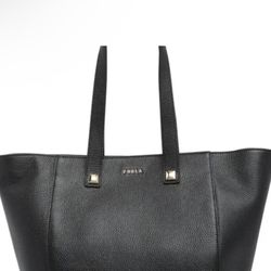 Beautiful Furla Leather Large Bag. Like New