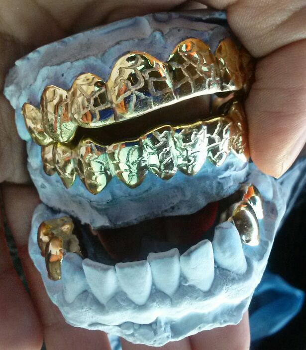 GRiLLZ GRiLLZ GRiLLZ!! for Sale in Dallas, TX OfferUp