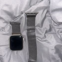 Apple Watch SE 40mm Aluminum case (unlocked) 