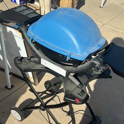 Weber Portable propane Grill With Fold Up Stand L@@@k