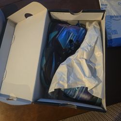 Kids Sneakers Size 2Y