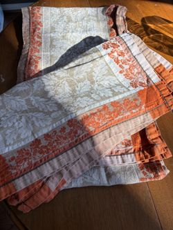 Williams Sonoma Fall Thanksgiving table runner and 8 napkins
