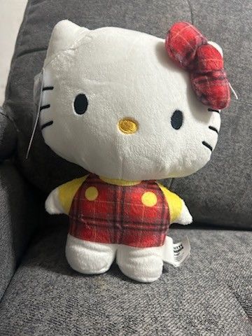 Hello Kitty Plushy