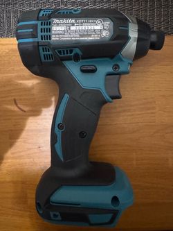 Makita 18v LXT 1/4in impact driver Tool only